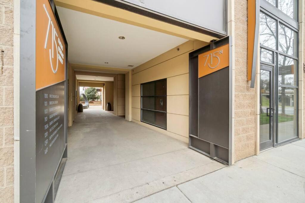 Apartamento Cozy @ Nc! W/pool- Walk To Uptown *