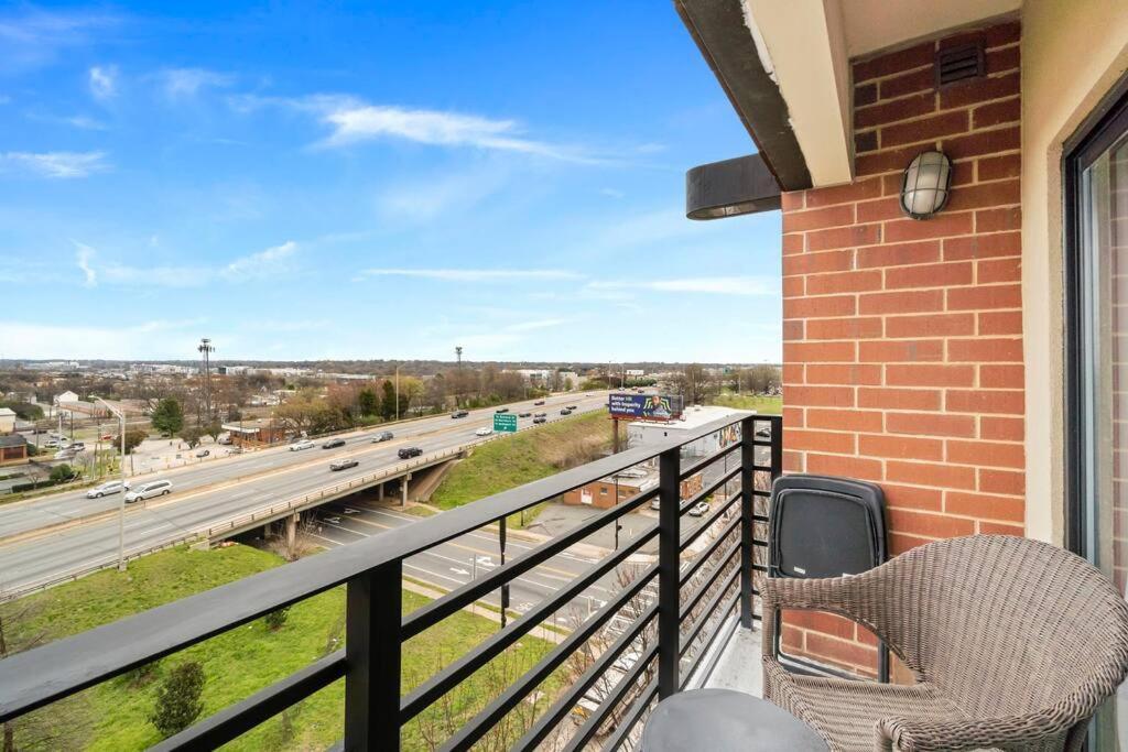 Cozy @ Nc! W/pool- Walk To Uptown Apartamento *