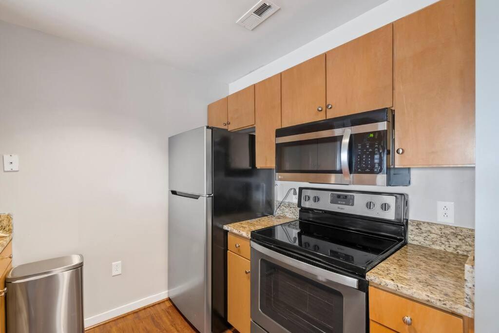 Cozy @ Nc! W/pool- Walk To Uptown Apartamento